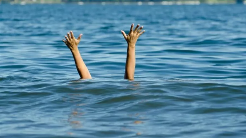 انتشال جثة شاب وطفل غرقا في نهر النيل بالبدرشين