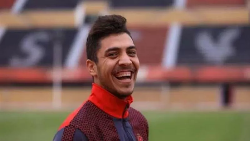 الأهلي يستقر علي تمديد وتجديد عقد محمد شريف