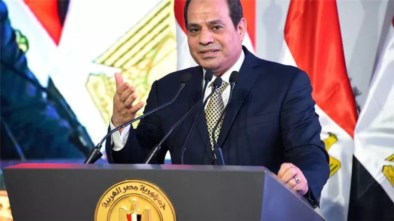 الرئيس السيسى يوجه بأداء امتحان أولى وثانية ثانوى من المنزل 