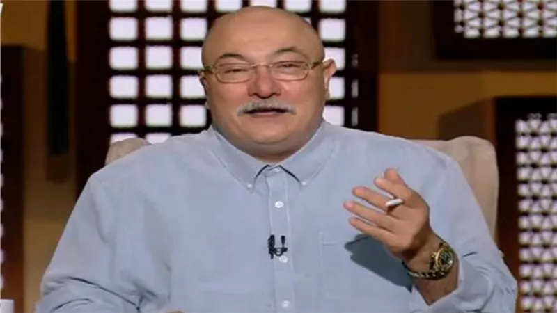 بالفيديو| الجندي ناعيا وحيد حامد: «حذاؤه يعادل جيش من المتاجرين بالدين» 