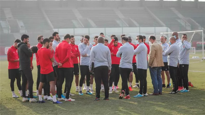 موسيماني يعقد جلسة مع طبيب الفريق الجديد 