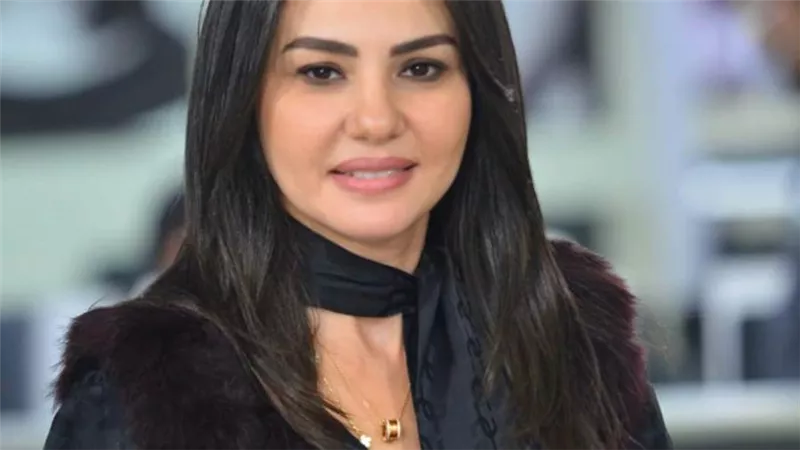 وجه القمر دينا فؤاد : أعشق شريهان ونور الشريف صاحب فضل عليَ