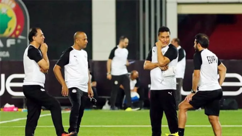 عاجل.. اتحاد الكرة يرفع عقد الجهاز الفني لمنتخب مصر 10%
