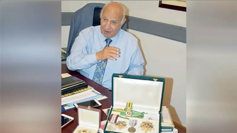 كبار رجال الدولة والقوات المسلحة يشاركون في عزاء اللواء محمد عادل حسنين بطل حرب الاستنزاف 