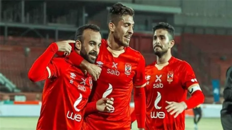 عاجل | محمد شريف يقود هجوم الأهلي أمام بيراميدز