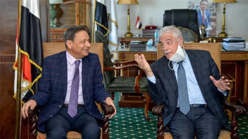 في ندوة «سيناء» بالأعلى للإعلام .. كرم جبر يعد بمواجهة «إعلام الفضائح»