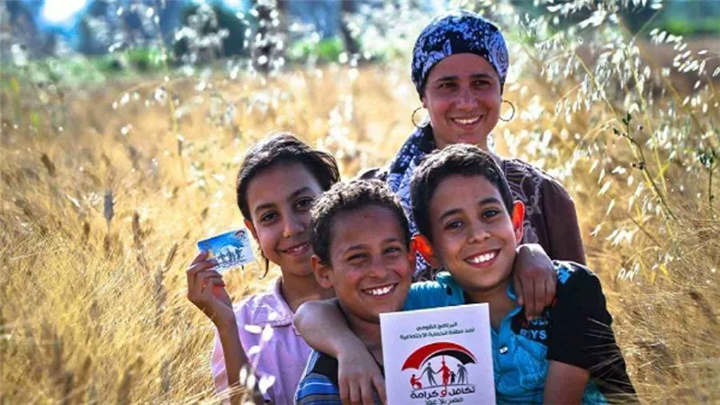 الحكومة تكشف حقيقة خصم تكلفة خدمات خطوط المحمول لمستفيدي 