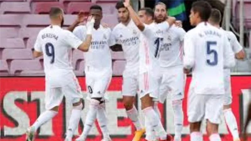 ريال مدريد يُنهي الشوط الأول بهدفين دون رد