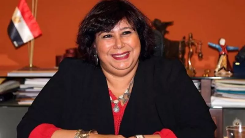 وسام الاحترام للوزيرة المبدعة إيناس عبدالدايم .. 