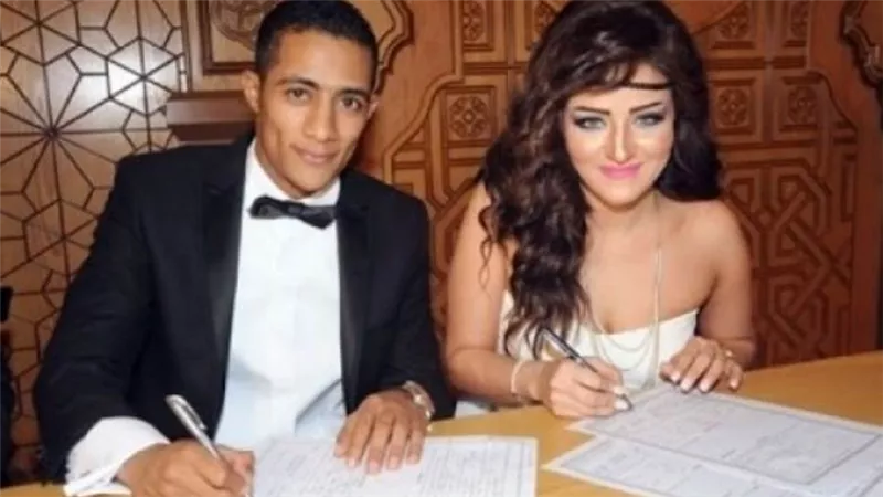 هل انفصل محمد رمضان عن زوجته؟.. شقيق الفنان يجيب