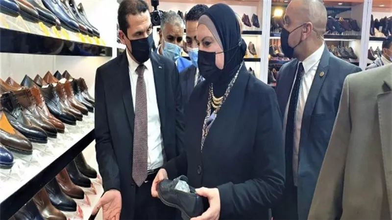 بالصور | التجارة: إنشاء 100 مصنع لمنتجات الجلود تامة الصنع بالروبيكي نهاية العام الجاري