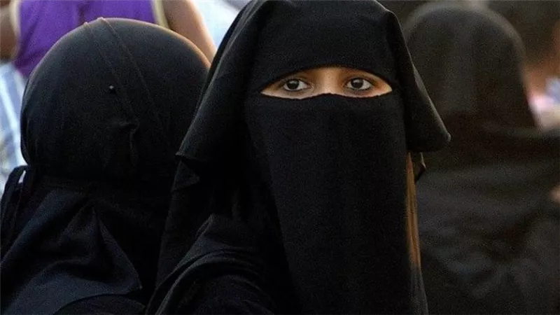 سيريلانكا تحظر البرقع وتغلق ألف مدرسة إسلامية