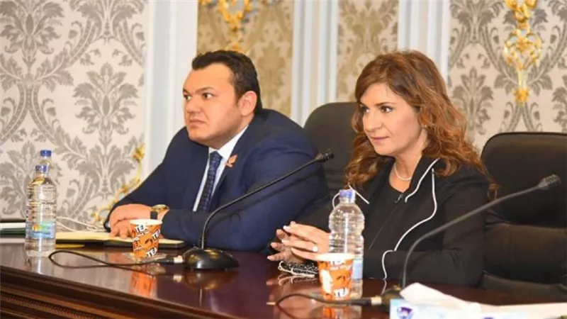 بالصور | نبيلة مكرم: قانون الهجرة يستهدف حماية المصريين العاملين بالخارج