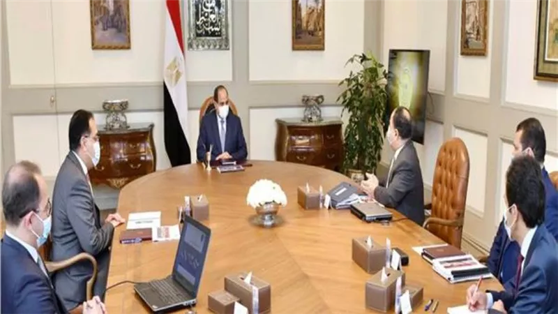 السيسي يوجه بزيادة مرتبات العاملين بالدولة بإجمالي نحو 37 مليار جنيه 