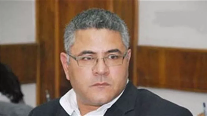 أجير الإرهابيين.. رواد السوشيال ميديا يواصلون فضح صفقات جمال عيد القذرة  