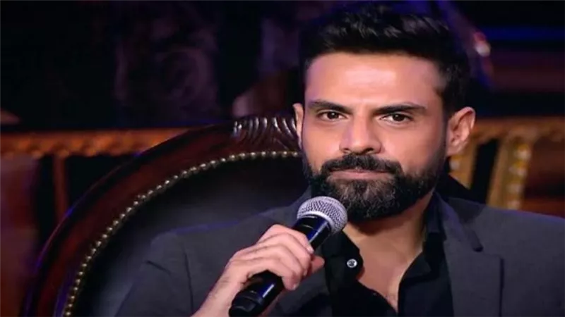أمير طعيمة يعلن إصابته بكورونا: «زفت الطين»
