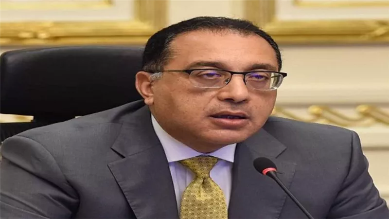 مدبولي يستعرض تقريرا حول الموقف النهائي للتصالح في مخالفات البناء
