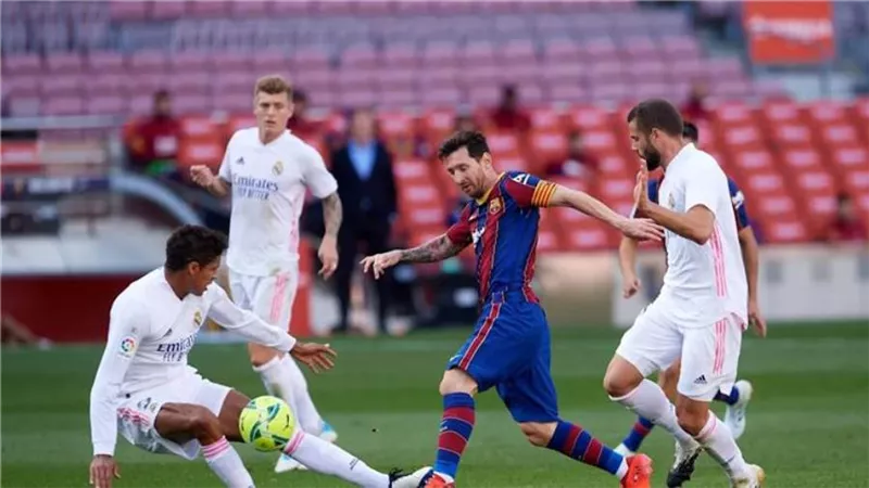 كلاسيكو الأرض.. ميسي يقود برشلونة.. وريال مدريد يهاجم بـ
