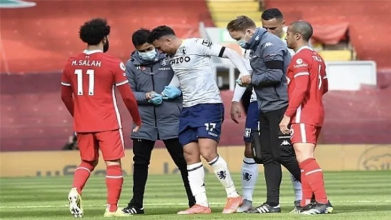 إصابة تريزيجيه بقطع في الرباط الصليبي