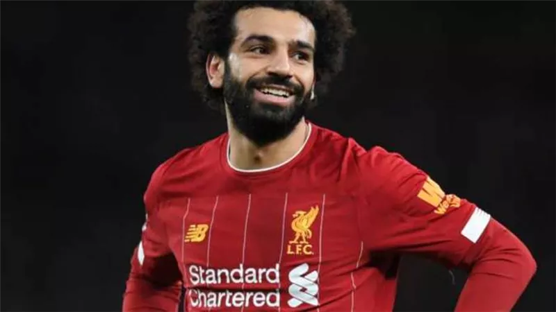 باريس سان جيرمان يبدأ مفاوضاته لضم محمد صلاح 