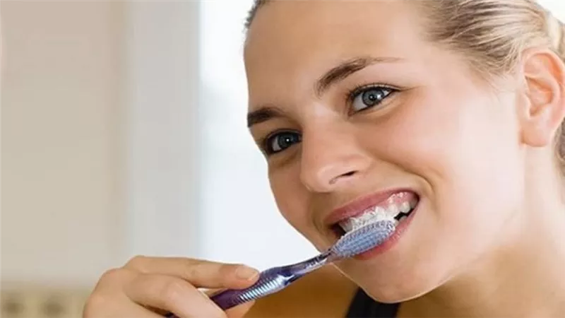 6 نصائح للحافظ على صحة الفم | إنفوجراف