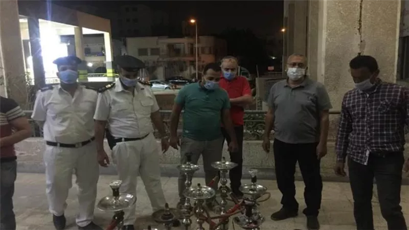 بالصور | أجهزة المدن الجديدة تواصل حملاتها على المقاهي والمولات لليوم الثالث