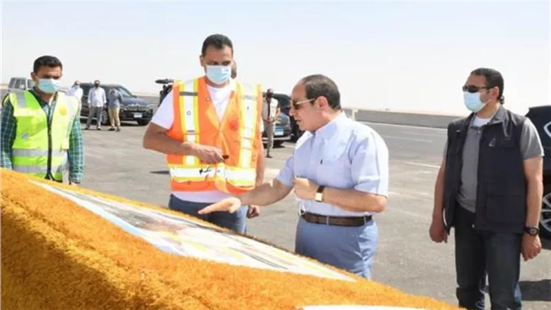السيسي يتفقد « الدائري الأوسطي» وعدد من المنشآت الجديدة بطريق العين السخنة