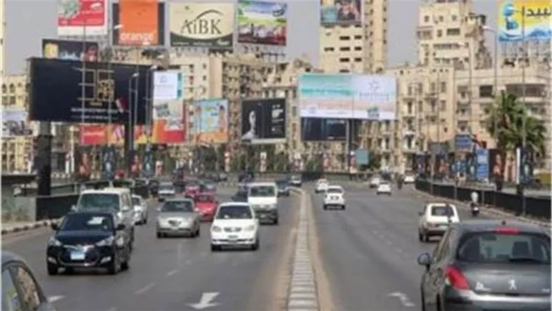 لتحقيق السيولة المرورية.. حملات على الطرق السريعة وضبط المواقف العشوائية 