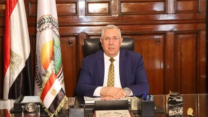 وزير الزراعة يهنئ الأخوة الأقباط بعيد القيامة المجيد