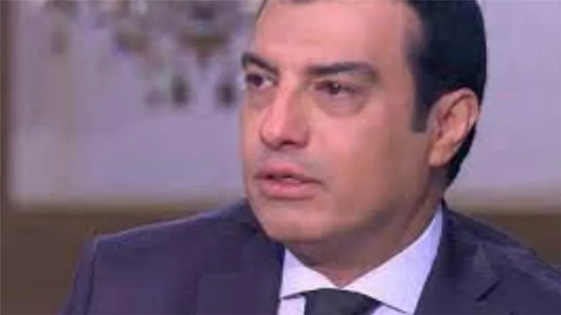 إيهاب توفيق يستعيد ذكريات وفاة والده اختناقًا في شقته (فيديو)