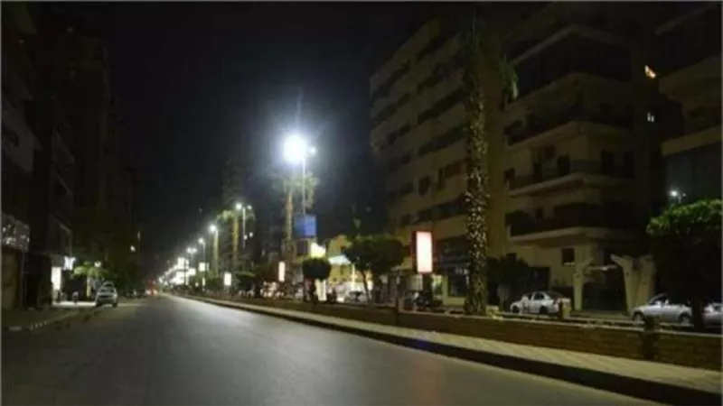 الحكومة تبدأ في تنفيذ غلق المحلات والكافيهات بسبب كورونا