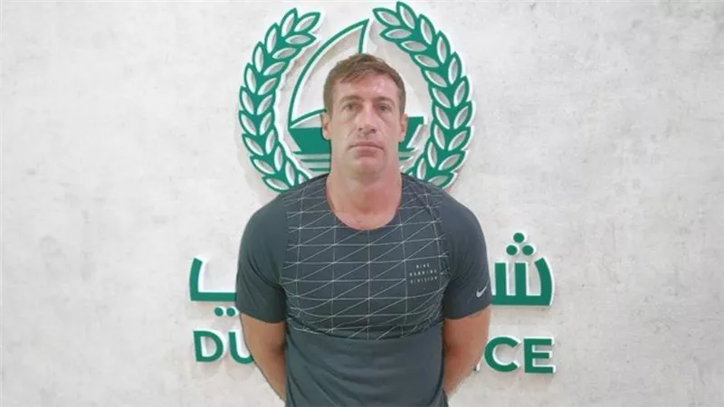 شرطة دبي تلقي القبض مجرم خطير مطلوب فى بريطانيا
