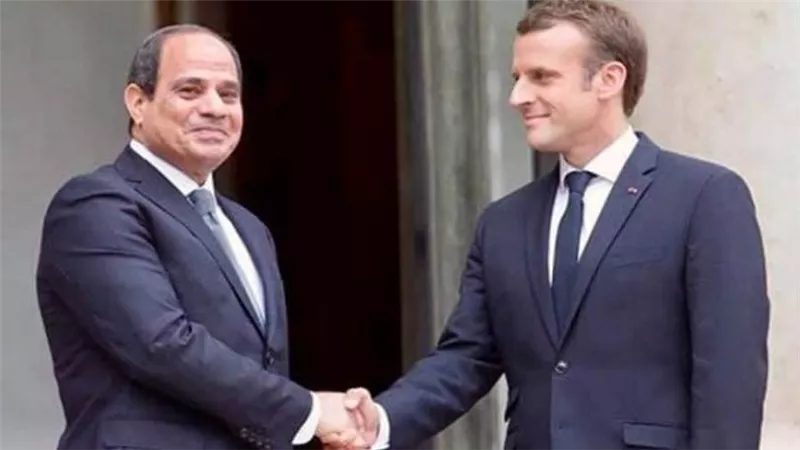 تفاصيل لقاء الرئيسين السيسي وماكرون بقصر الإليزيه