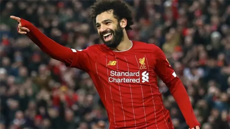 محمد صلاح يقود هجوم ليفربول في مباراة بيرنلي اليوم