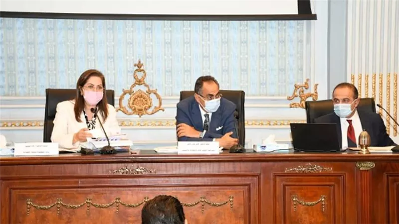 بالصور | وزيرة التخطيط تناقش ملامح خطَّة التنمية الاقتصادية والاجتماعية أمام 