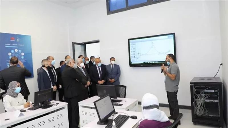 بالصور | افتتاح أكاديمية 