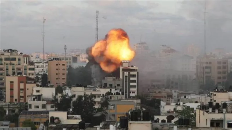 الطيران الإسرائيلي يقصف مقر داخلية حماس غرب غزة