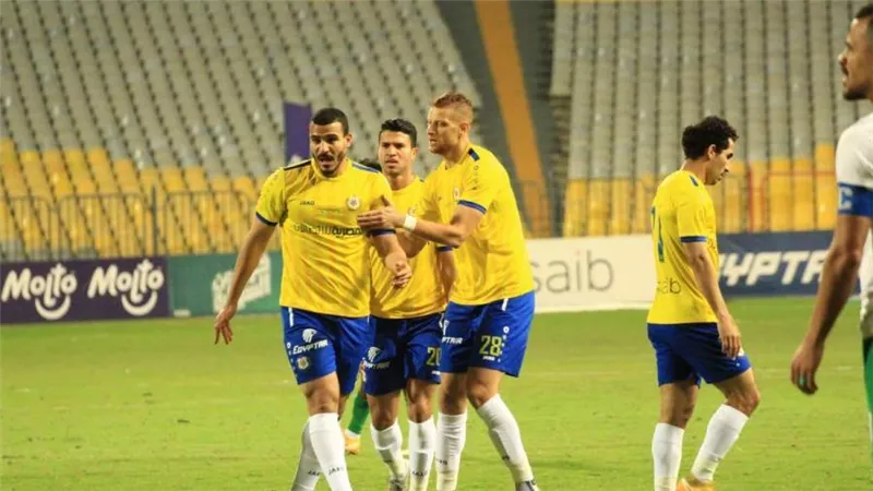 الإسماعيلي يكتفي بثنائية في شباك المقاصة بالشوط الأول 
