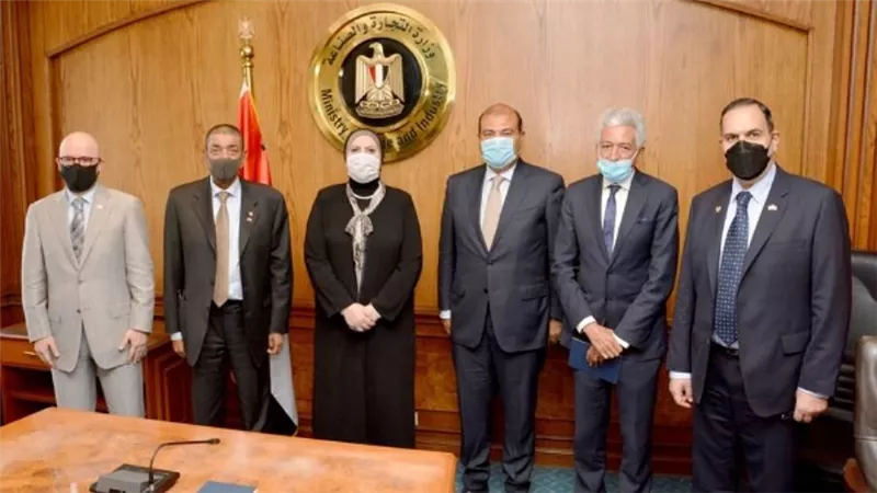 لتوفير احتياجات أسواق دول الخليج.. مصر تدرس إنشاء محور تجاري مع البحرين 
