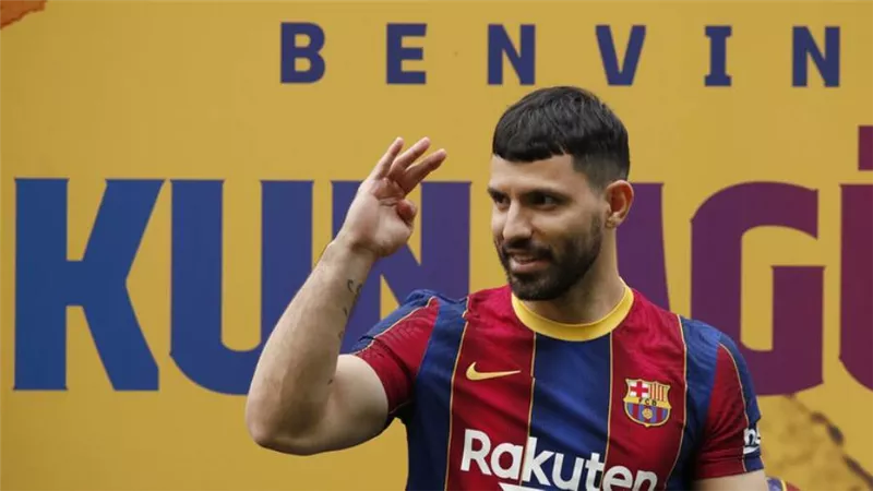 أول تصريح لأجويرو بعد انضمامه إلى برشلونة: ميسي سيبقى 