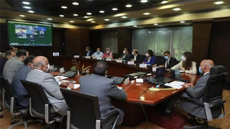بالصور | كامل الوزير يلتقي وفد البنك الأوروبي لإعادة الإعمار والتنمية