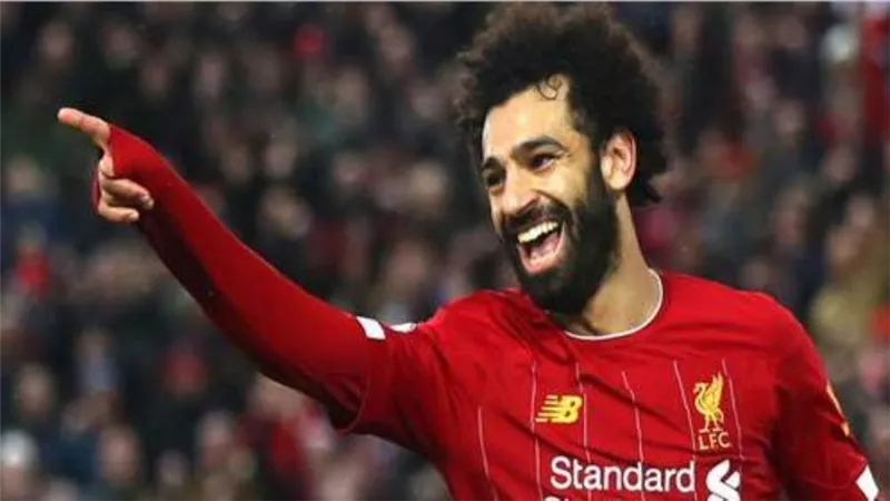 «باريس سان جيرمان» يقدم عرض خيالى لخطف محمد صلاح  