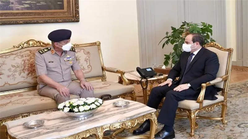 الرئيس السيسي يستقبل وزير الدفاع