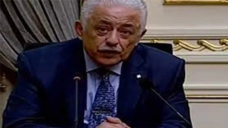 تأجيل امتحانات الثانوية العامة أسبوعًا.. والمصابون بـ«كورونا» دور ثان 