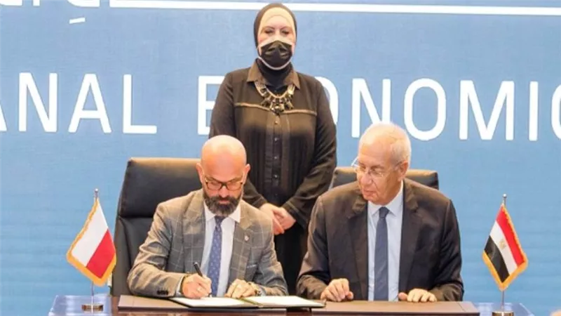 بالصور | توقيع اتفاقية بين 