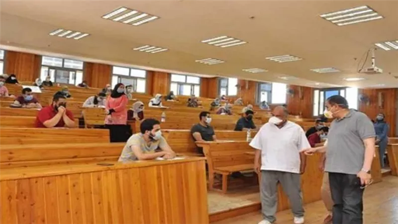 حرمان طلاب الجامعات من الامتحانات حال عدم سداد المصروفات.. الحكومة ترد