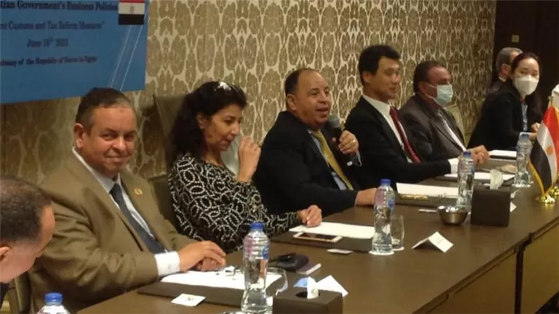وزير المالية: نتوقع ارتفاع الإيرادات الضريبية ١٥٪ هذا العام نتيجة التوسع فى المنظومات الإلكترونية