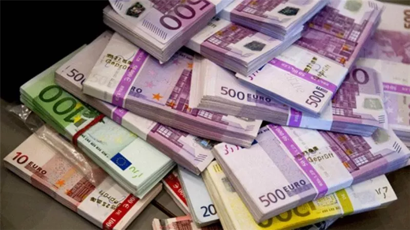 سعر اليورو مقابل الجنيه في البنوك المصرية اليوم