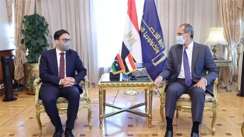 بالصور | توقيع 4 اتفاقيات تعاون بين المصرية للاتصالات وشركات ليبية