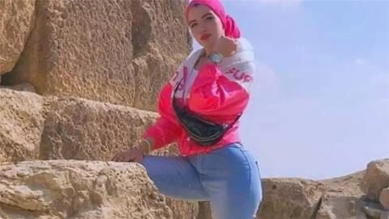 محمد فاروق يكتب: كلام في سرك.. محاولات حنين حسام للمتاجرة بالمشاعر باطلة